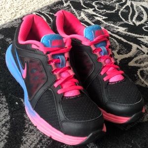 Nike Tennis Shoes